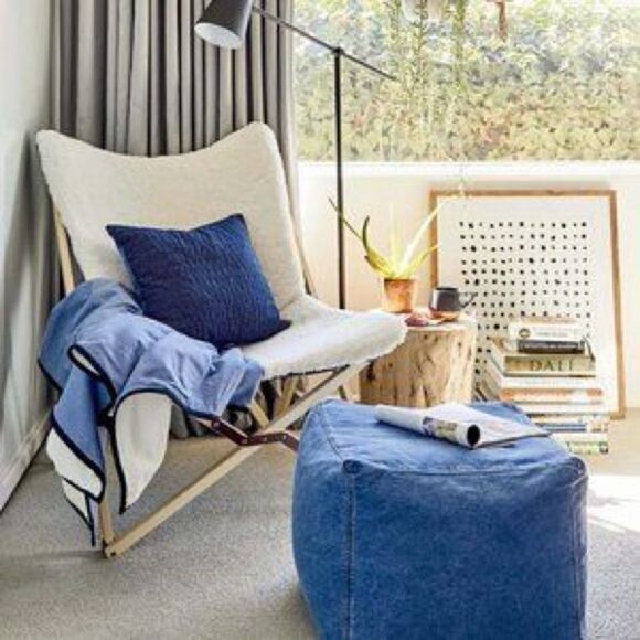 LEVI'S LIGHT BLUE STRIPED SHERPA THROW BLANKET - Picture 2 of 4